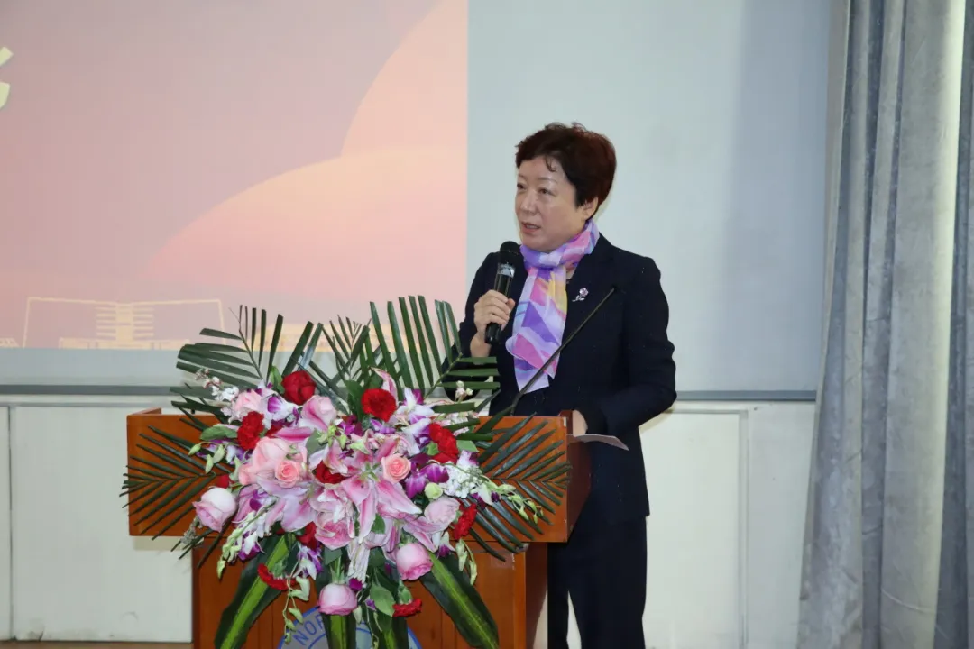 3191制片
  张燕玲老师.jpg